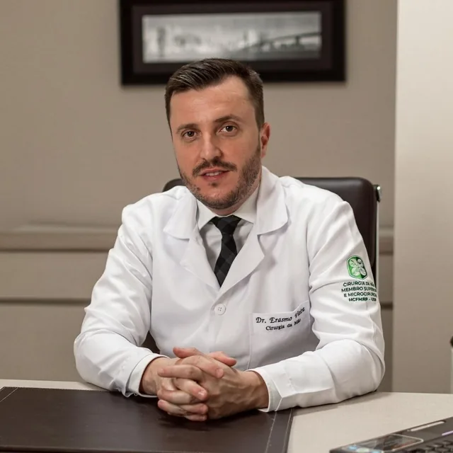 Dr. Erasmo Vieira — Cirurgião da Mão e Ortopedista em Juiz de Fora